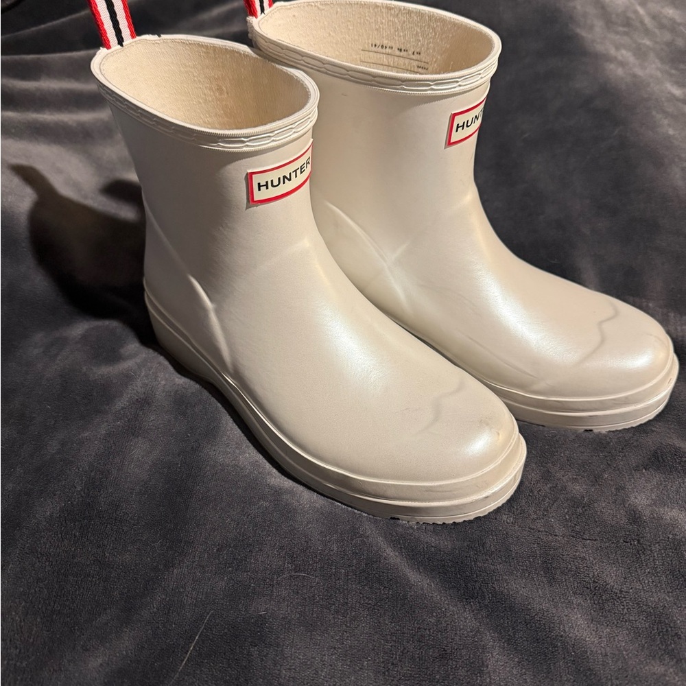 Hunter Cream Rain Boots with Red Accents